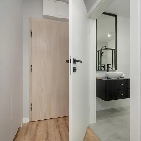 Appartement Elegant In The Center Of With Free Garage By Renters Wrocław